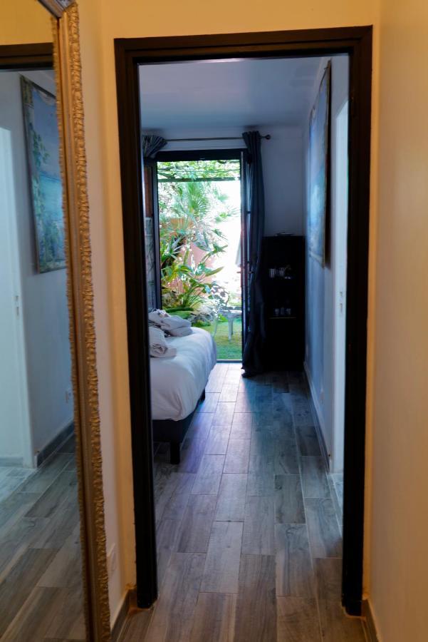 Lou Pitchoun: Luxurious Family Suite with Garden in Saint-Tropez Exterior photo