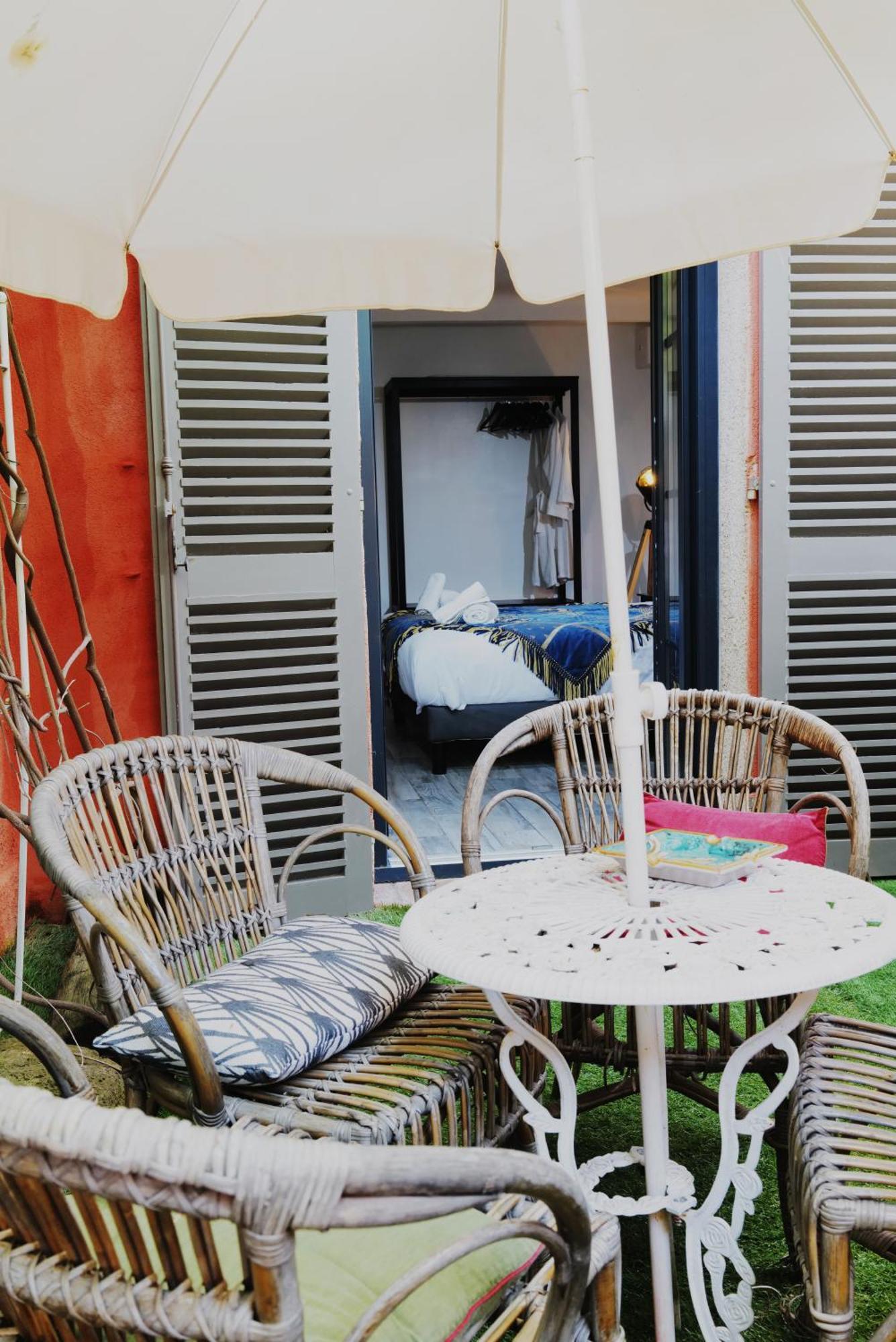 Lou Pitchoun: Luxurious Family Suite with Garden in Saint-Tropez Exterior photo